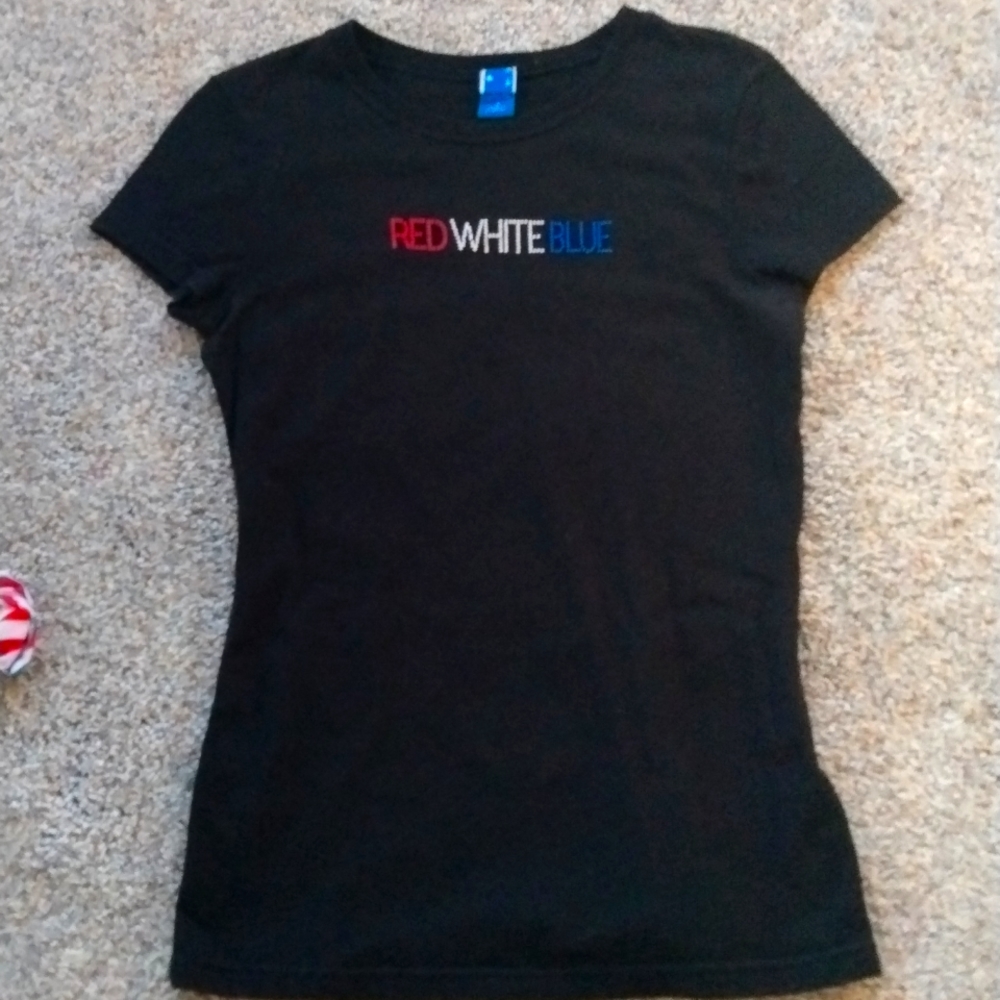 USA t-shirt size small red white & blue Trump shirt